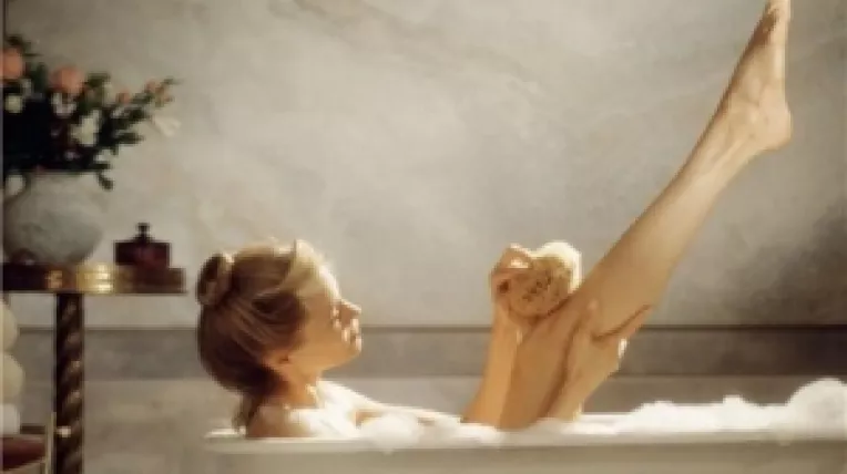 Baile fierbinti in ceai, cafea si vin rosu sunt relaxante si stimuleaza imunitatea