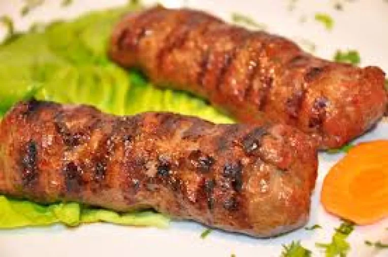 Ce contin de fapt mititeii