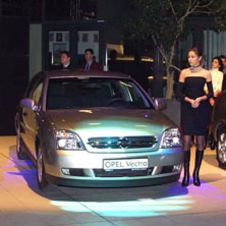 Credit sau leasing auto?