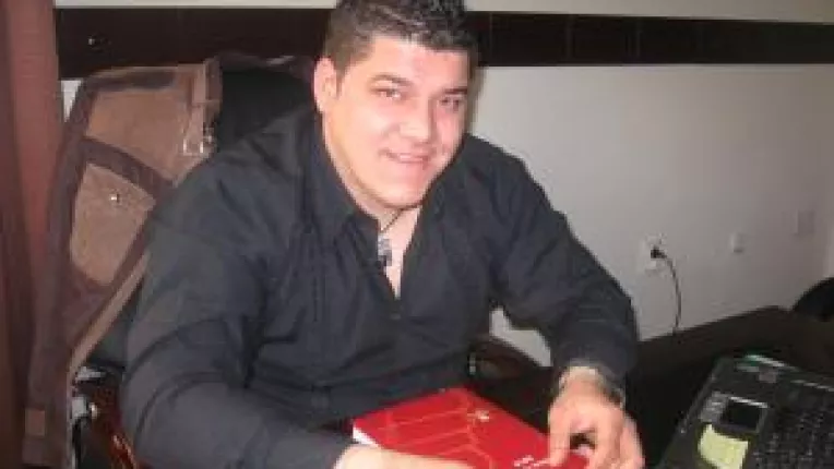 Familia Helin isi deschide discoteca