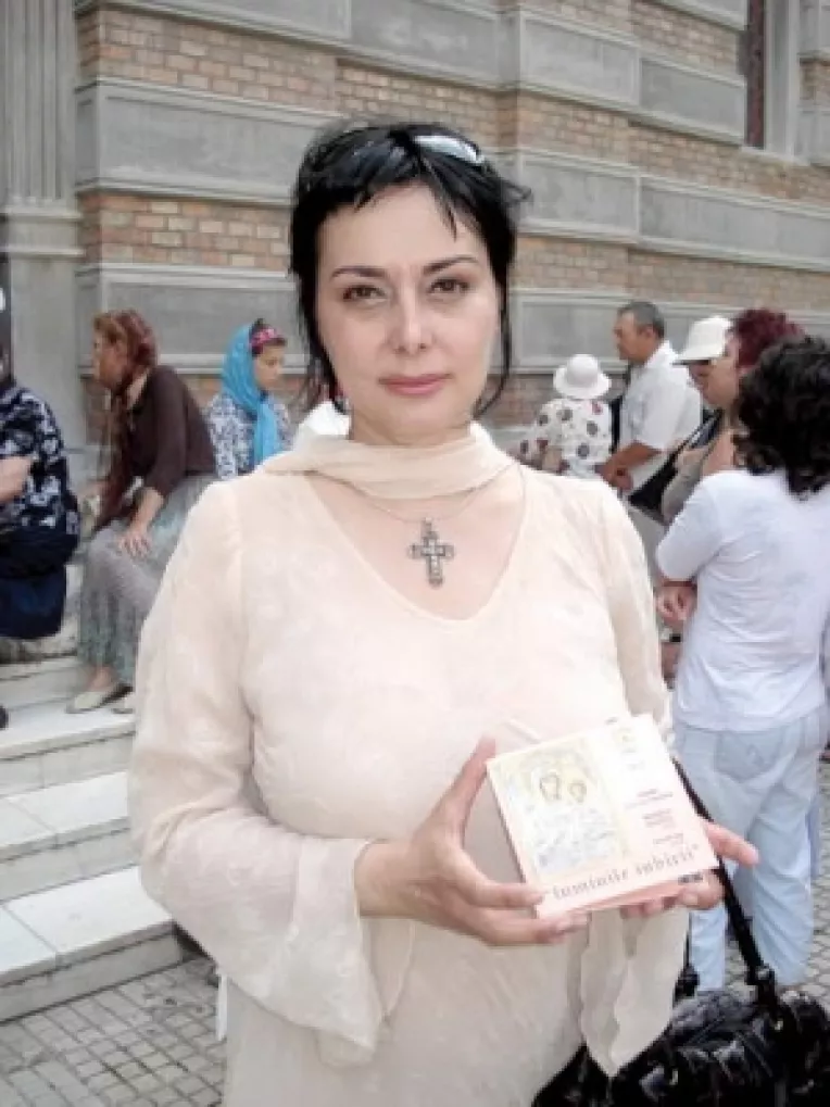 Manuela Golescu celebreaza arta si cultura