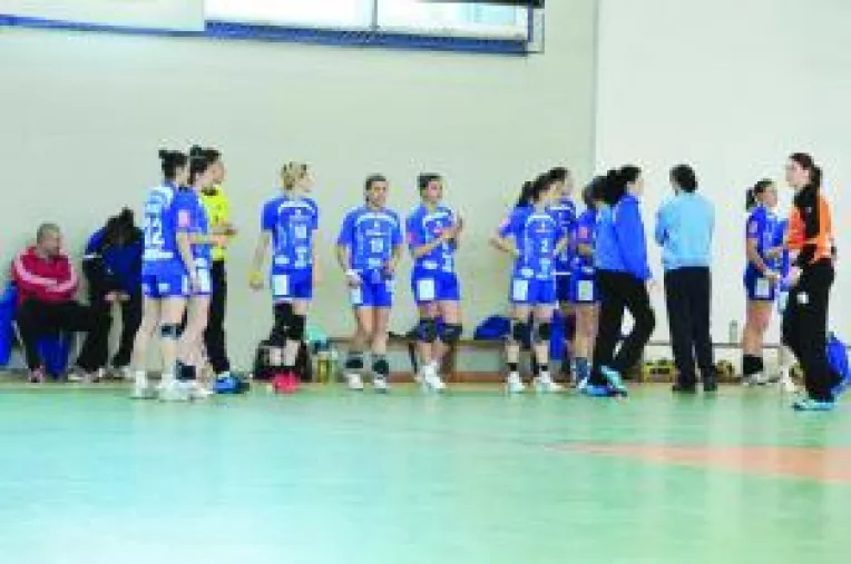 Patru meciuri in cinci zile pentru handbalistele de la SCM